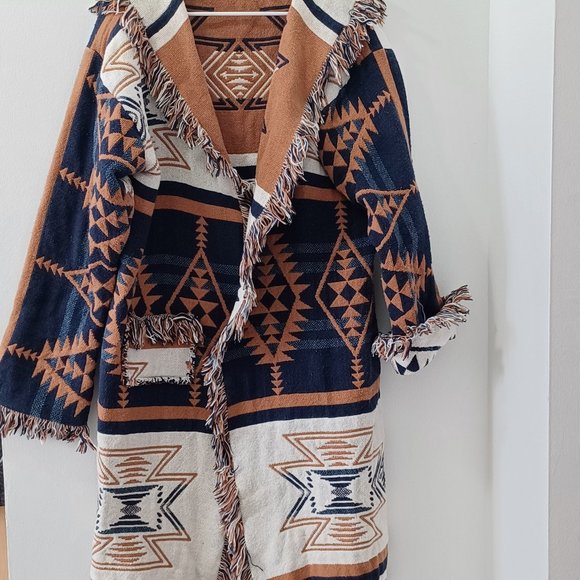 Aztec coat with fringes - Picture 1 of 1